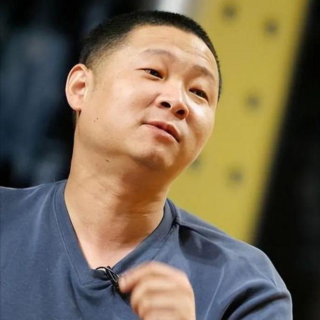 赵亮：因演太监成名，娶名模为妻，如今为何去养鸡？