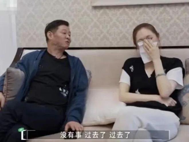 赵亮：因演太监成名，娶名模为妻，如今为何去养鸡？