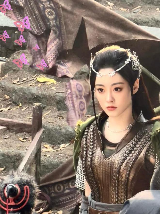 祝绪丹再晒美照，清纯甜美宛如初恋，配文似有深意引争议