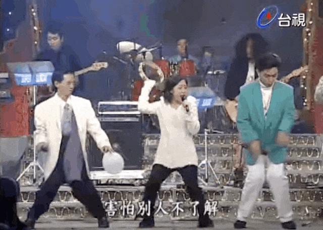 时代缝隙里的老歌手们，过得不要太滋润……