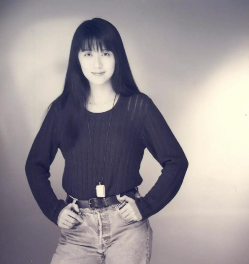 时代缝隙里的老歌手们，过得不要太滋润……