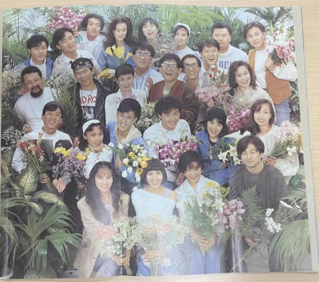 时代缝隙里的老歌手们，过得不要太滋润……