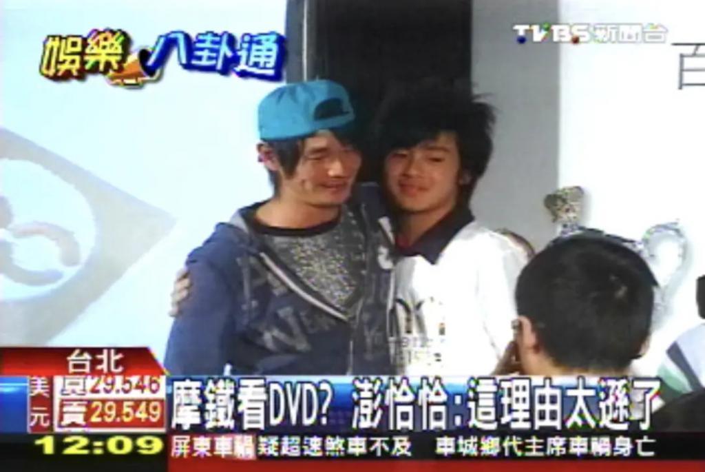 时代缝隙里的老歌手们，过得不要太滋润……