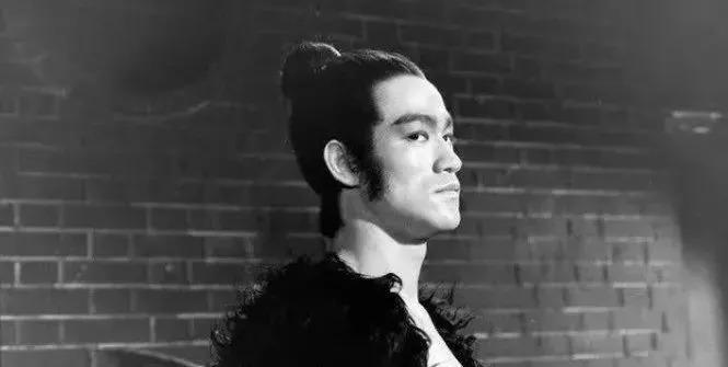 李小龙逝世41年后，丁佩说出李小龙离世原因