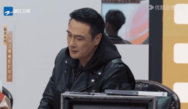 多亏他是男的，要不都怕他乳腺结节？