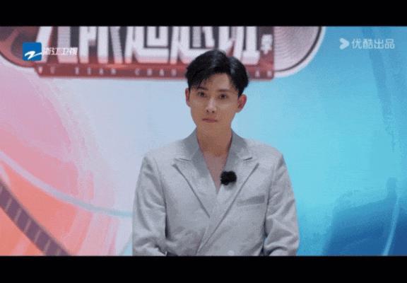 多亏他是男的，要不都怕他乳腺结节？