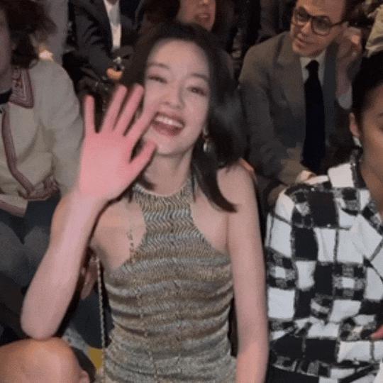 长成这样，要不咱还是别丢人了…