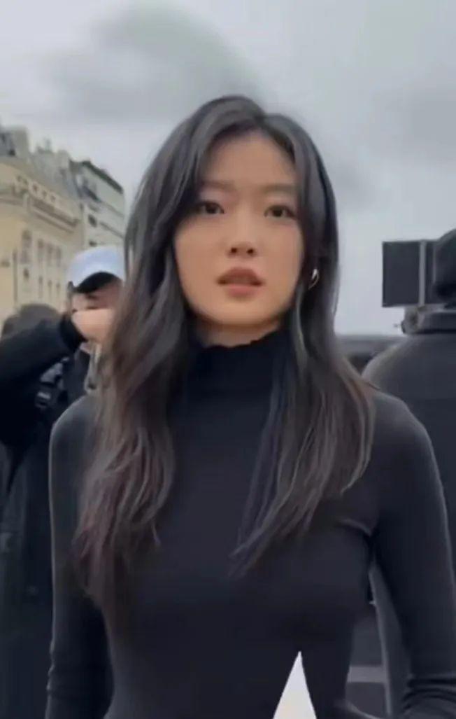 长成这样，要不咱还是别丢人了…