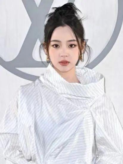 长成这样，要不咱还是别丢人了…