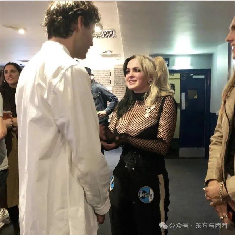 结婚12小时就想离婚，一年减肥90斤，她的生活太炸裂