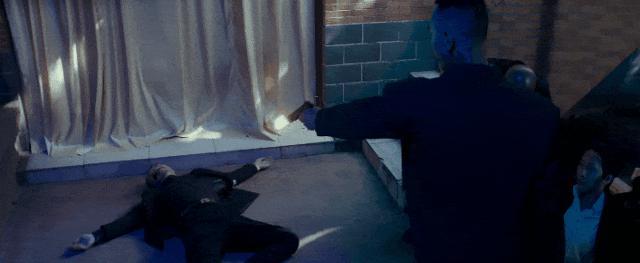 他这过气顶流，翻红靠发疯？