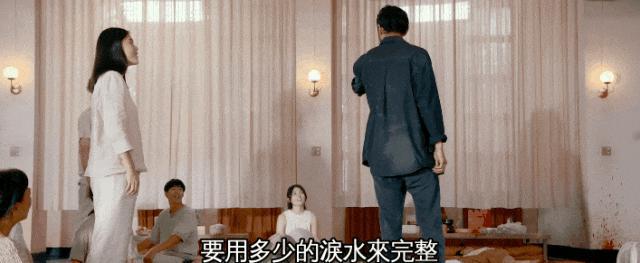 他这过气顶流，翻红靠发疯？