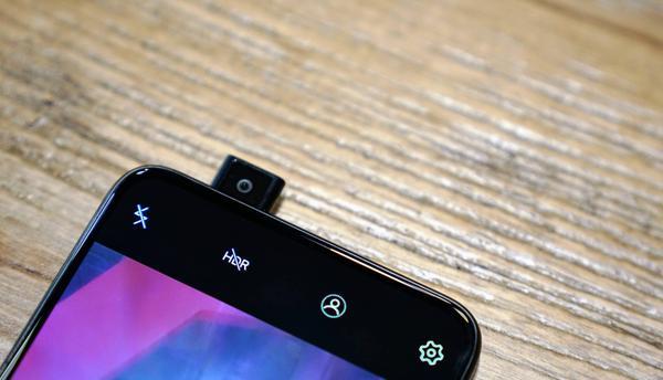 曾经流行的手机设计 如今已销声匿迹 你还记得几个?