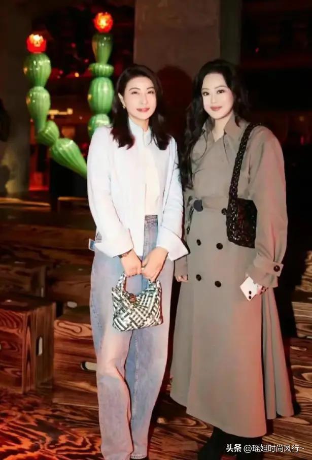 两大贵妇同框！郭晶晶端庄有正宫范，章小蕙旺夫脸超惊艳