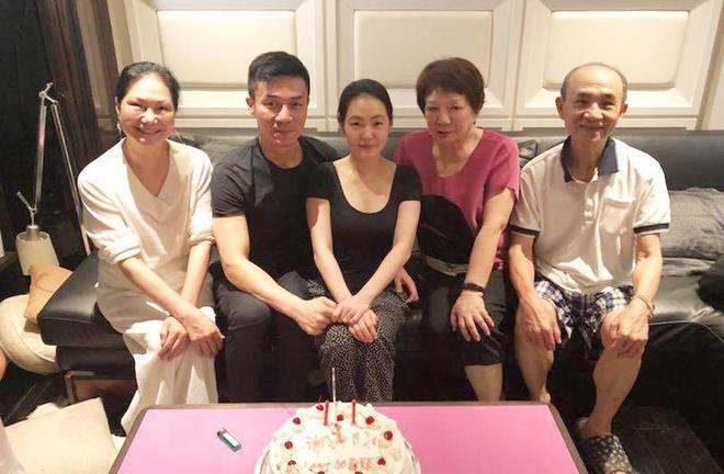小S因公公去世将停工一周，葬礼结束后预计下周会复工