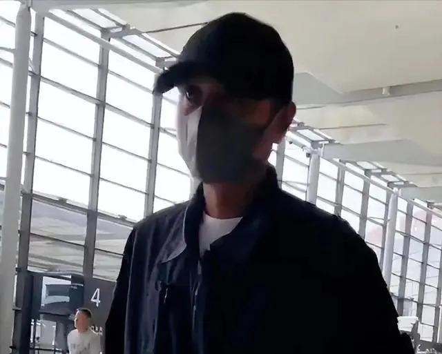 在娱圈“消失”了4年的文章有新恋情？网友差点错认成姚笛