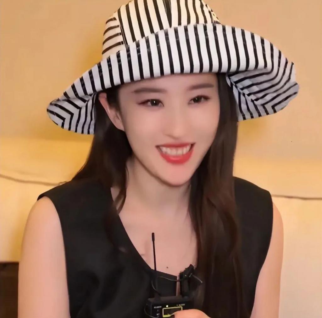 娱乐圈的残酷真相，在36岁的刘亦菲身上体现得淋漓尽致
