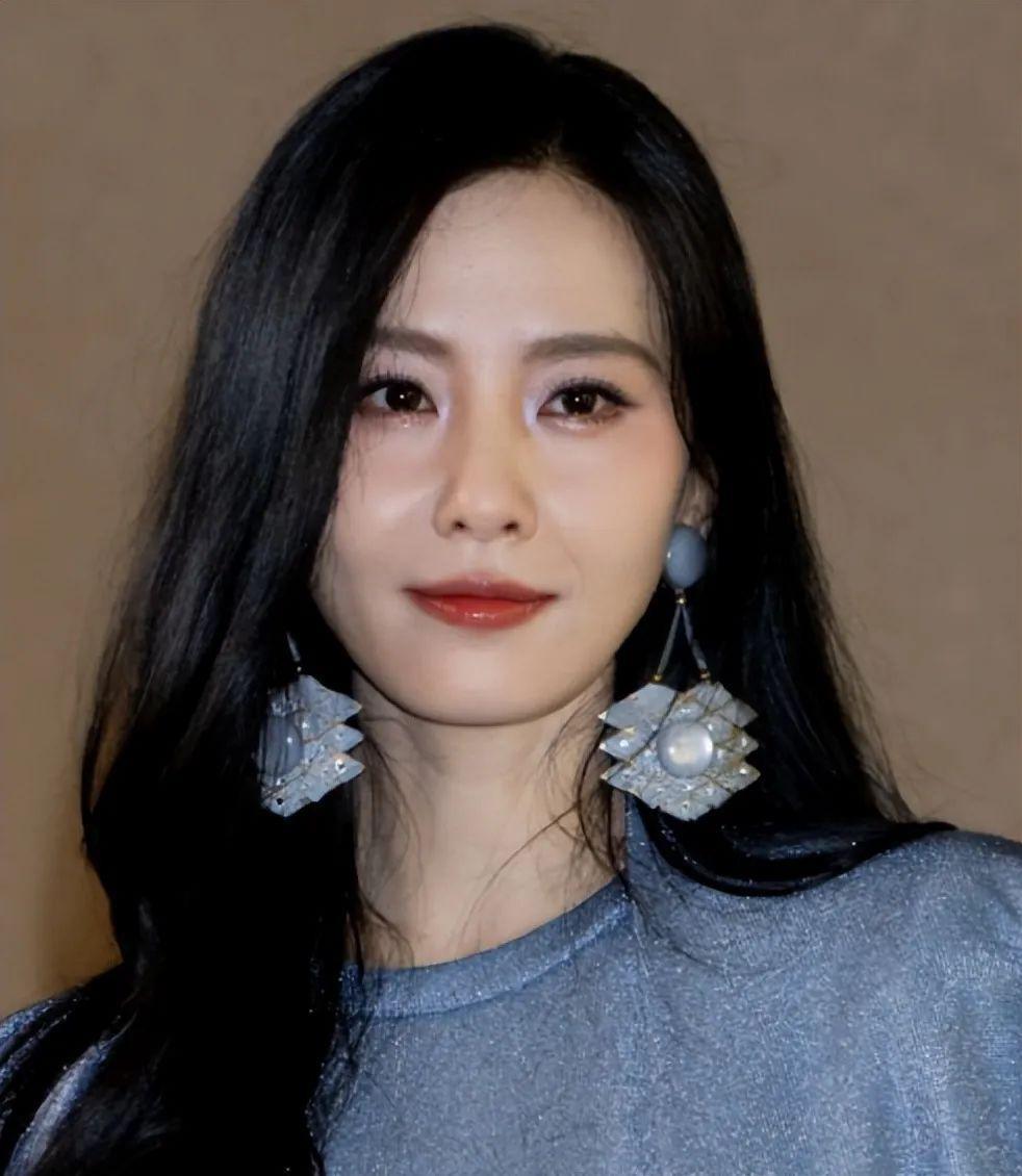 娱乐圈的残酷真相，在36岁的刘亦菲身上体现得淋漓尽致