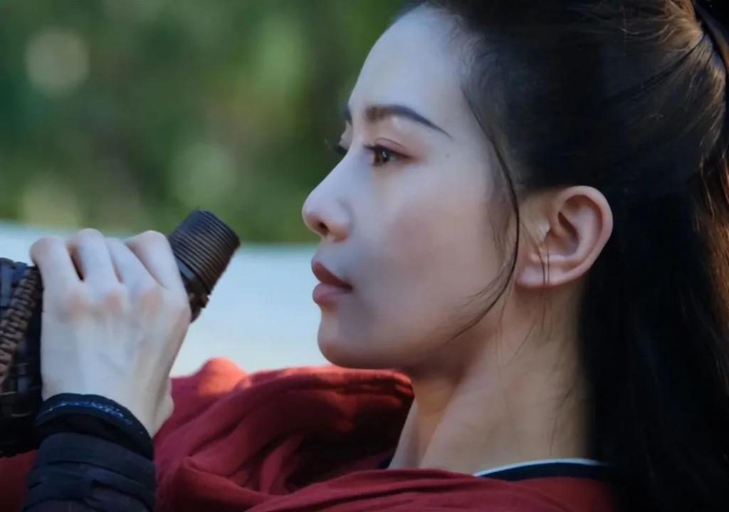 娱乐圈的残酷真相，在36岁的刘亦菲身上体现得淋漓尽致