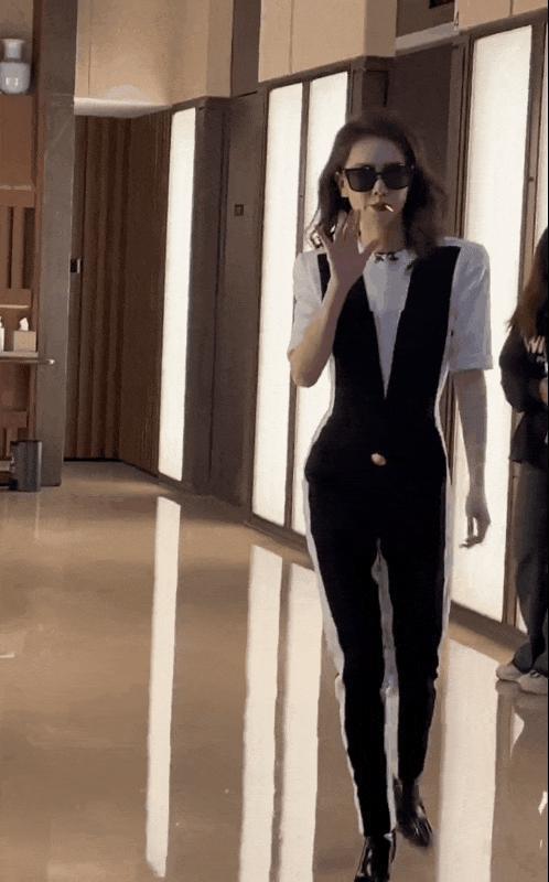 浪姐，是过气女明星最好的医美？