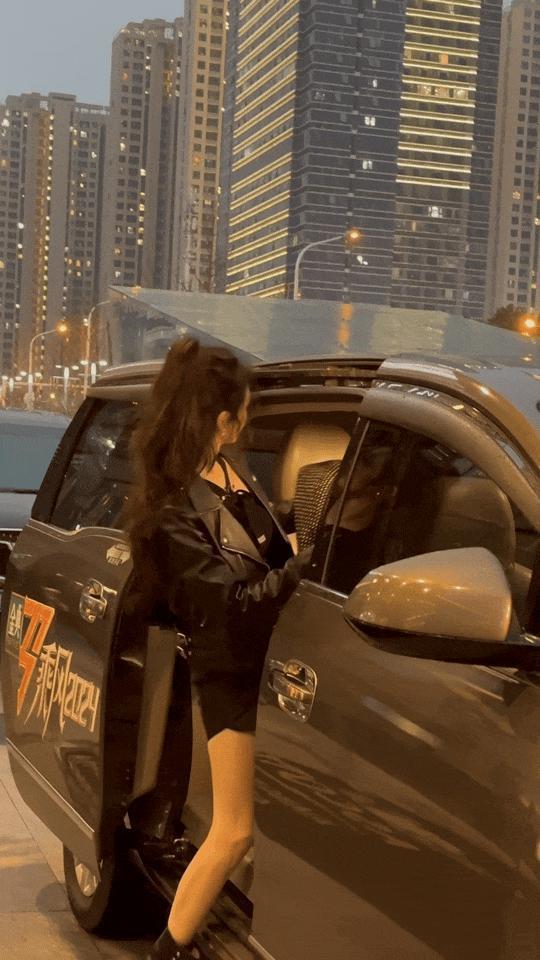 浪姐，是过气女明星最好的医美？