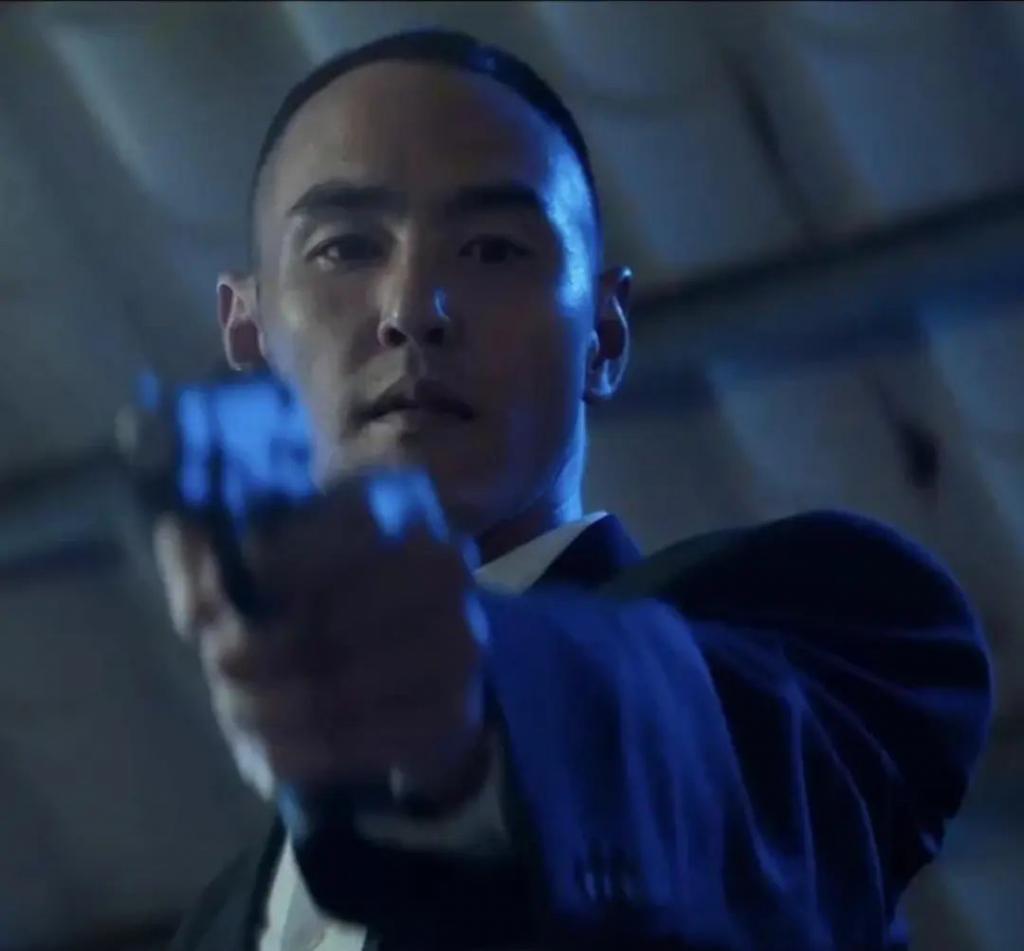 从头到脚皆可替?41岁阮经天这个镜头,给多少流量明星一记耳光