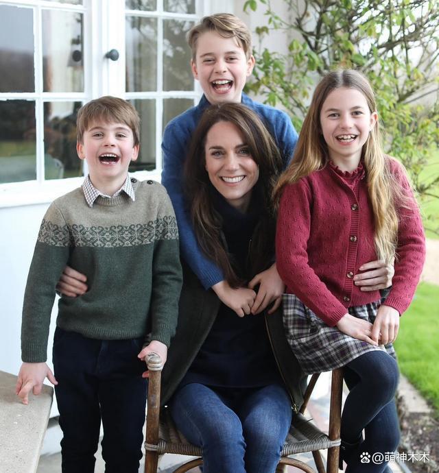 凯特王妃母亲节露面！儿女围绕笑容灿烂，发文感谢大家祝福和支持