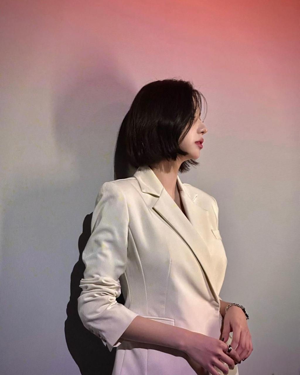 恋情传闻爆出后迅速回应？他们只是亲近的哥哥妹妹？…