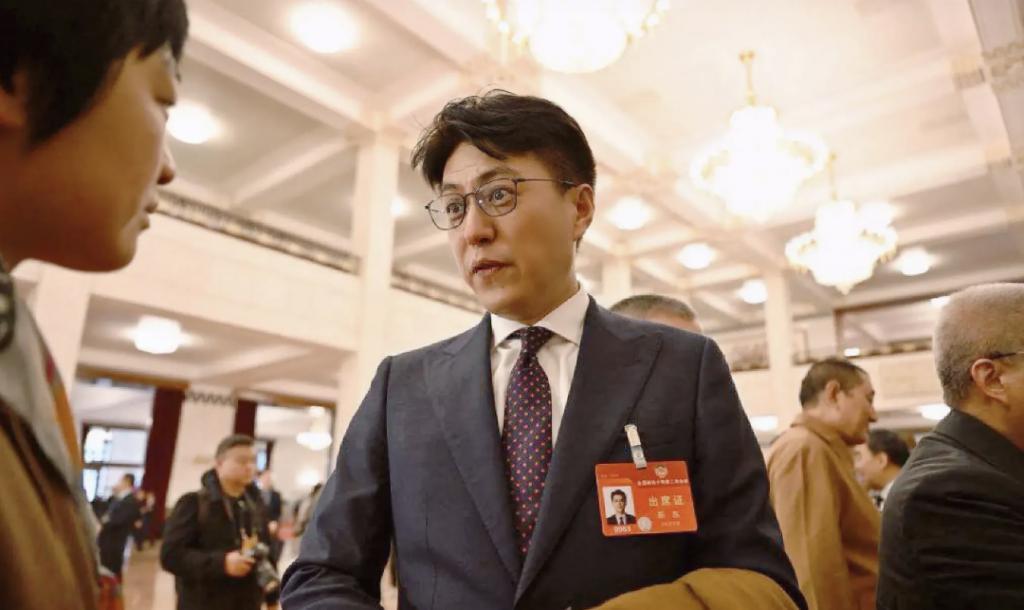 明星开会：靳东甄子丹气场太强，张凯丽是唯一被邀女演员