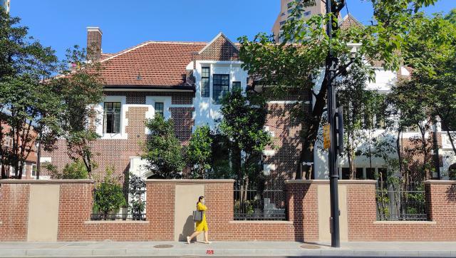 回县城买别墅的年轻人