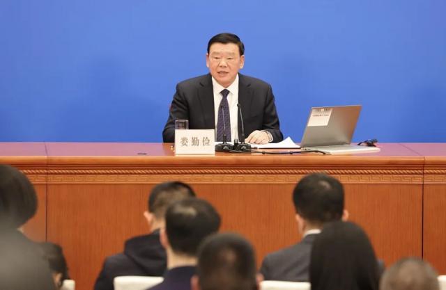 全国人大新闻发布会以中国北斗为例回应国际科技竞争