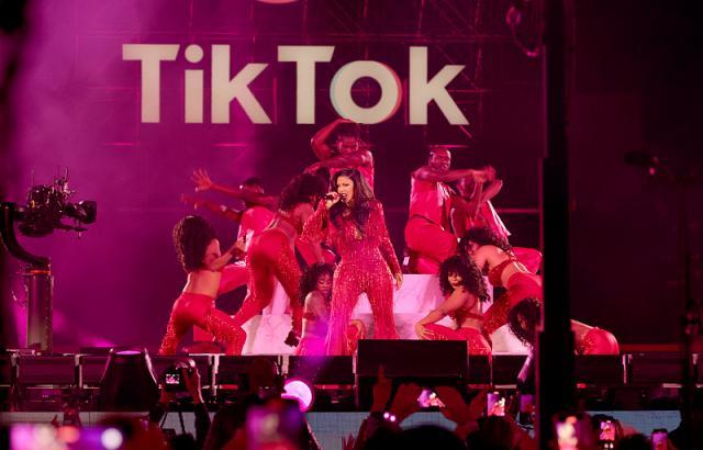 美国总统拜登表态支持强制出售TikTok，国会众议院下周三投票表决